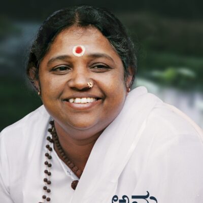 Sri Mata Amritanandamayi Devi Jeevan Charitre - Image 2